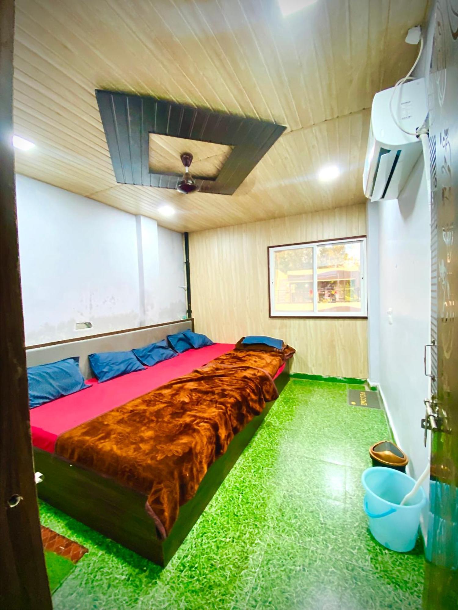 Hotel Ramghat View Ujjain Exterior foto